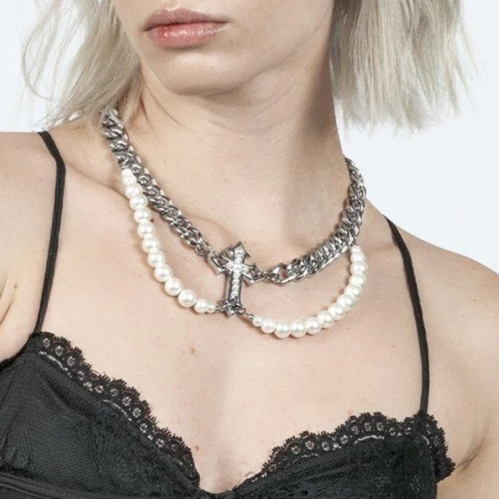 rare romance pearl statement chain